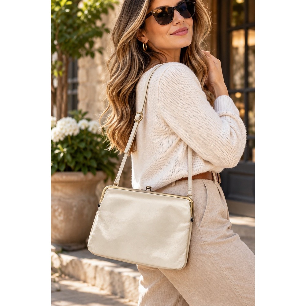 HOBO Ivory Genuine Leather Crossbody Bag Kiss Lock Frame Vintage Style Purse
